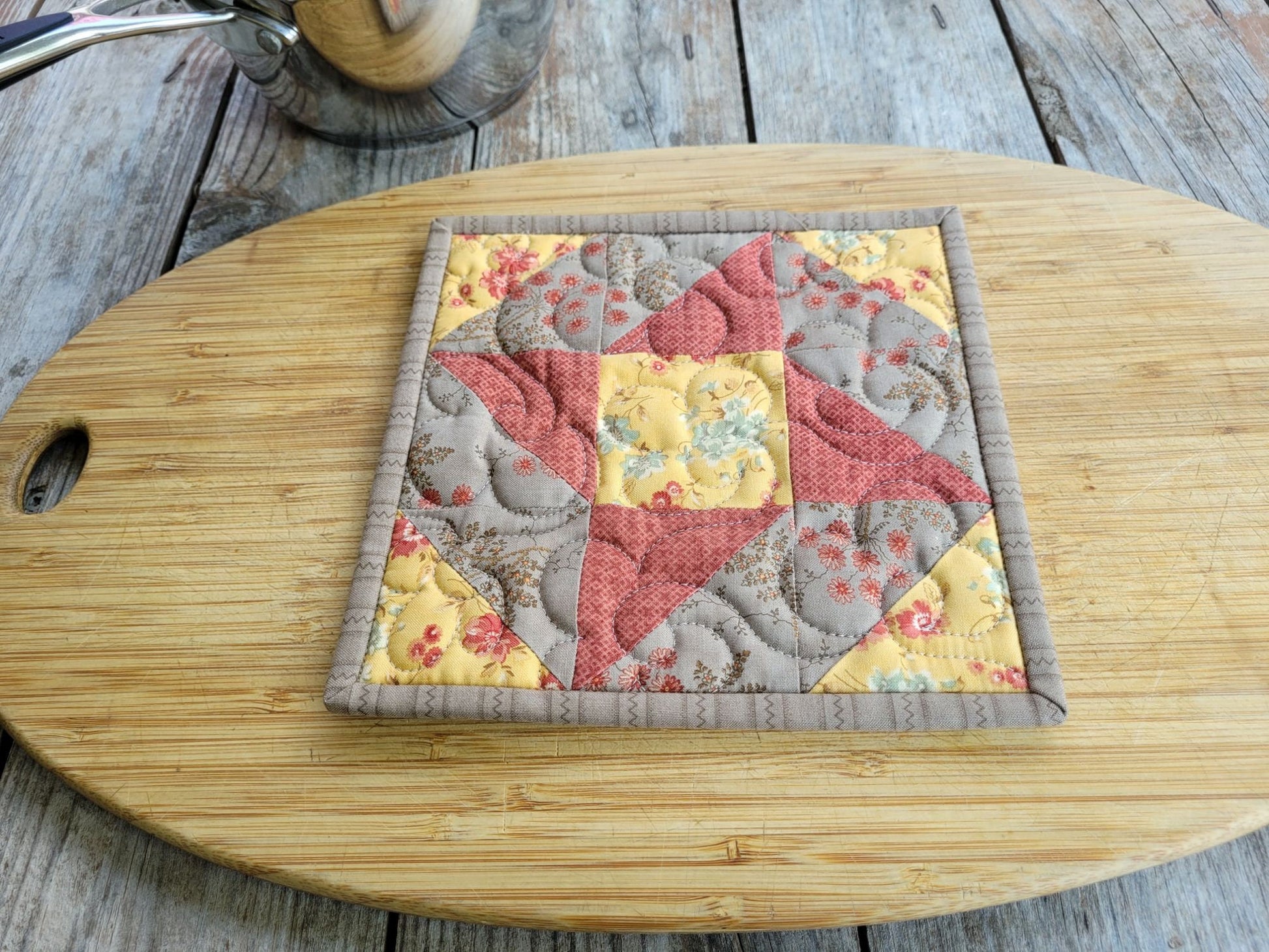 quilted pot holder