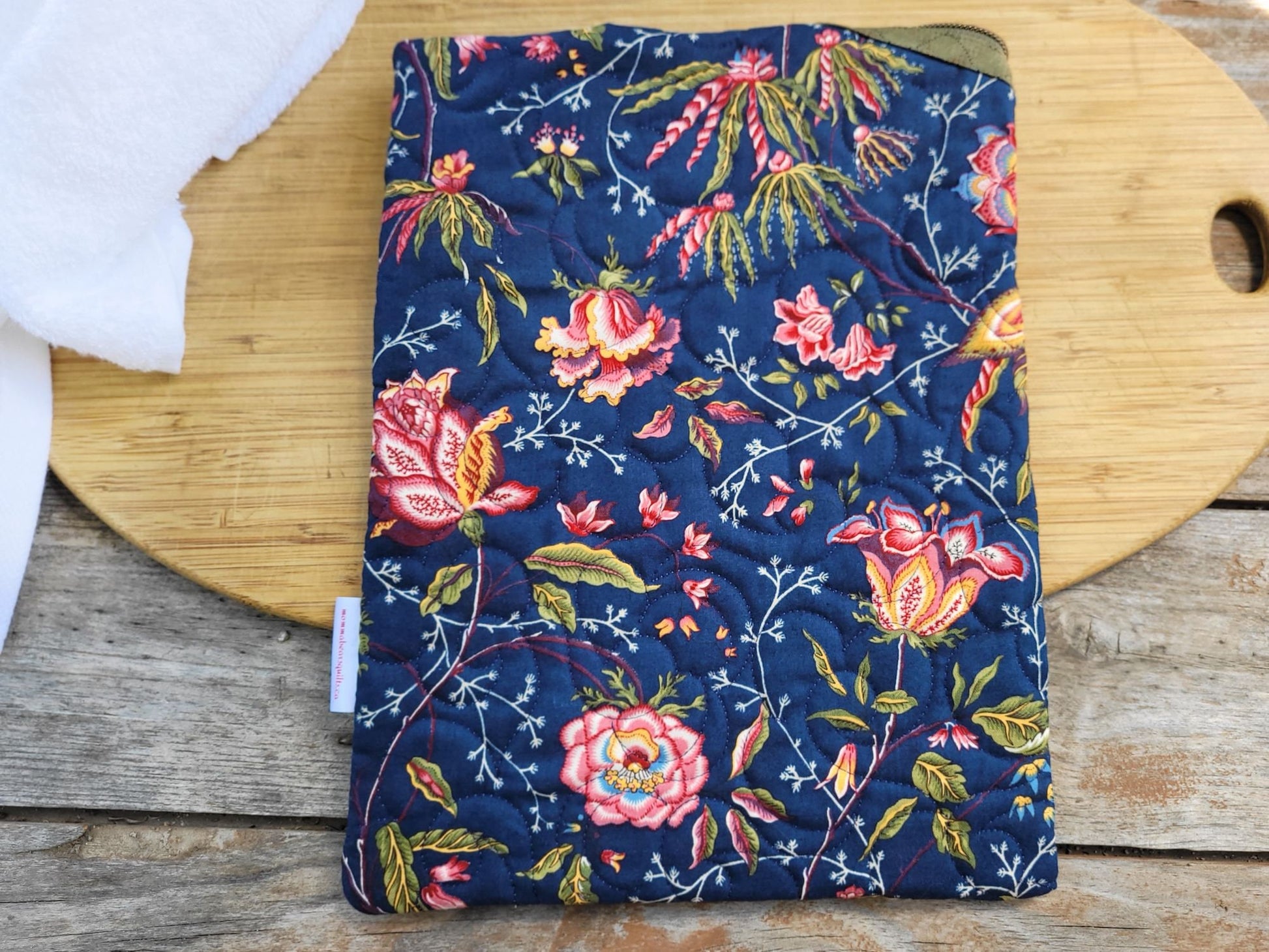 back of navy zipper pouch