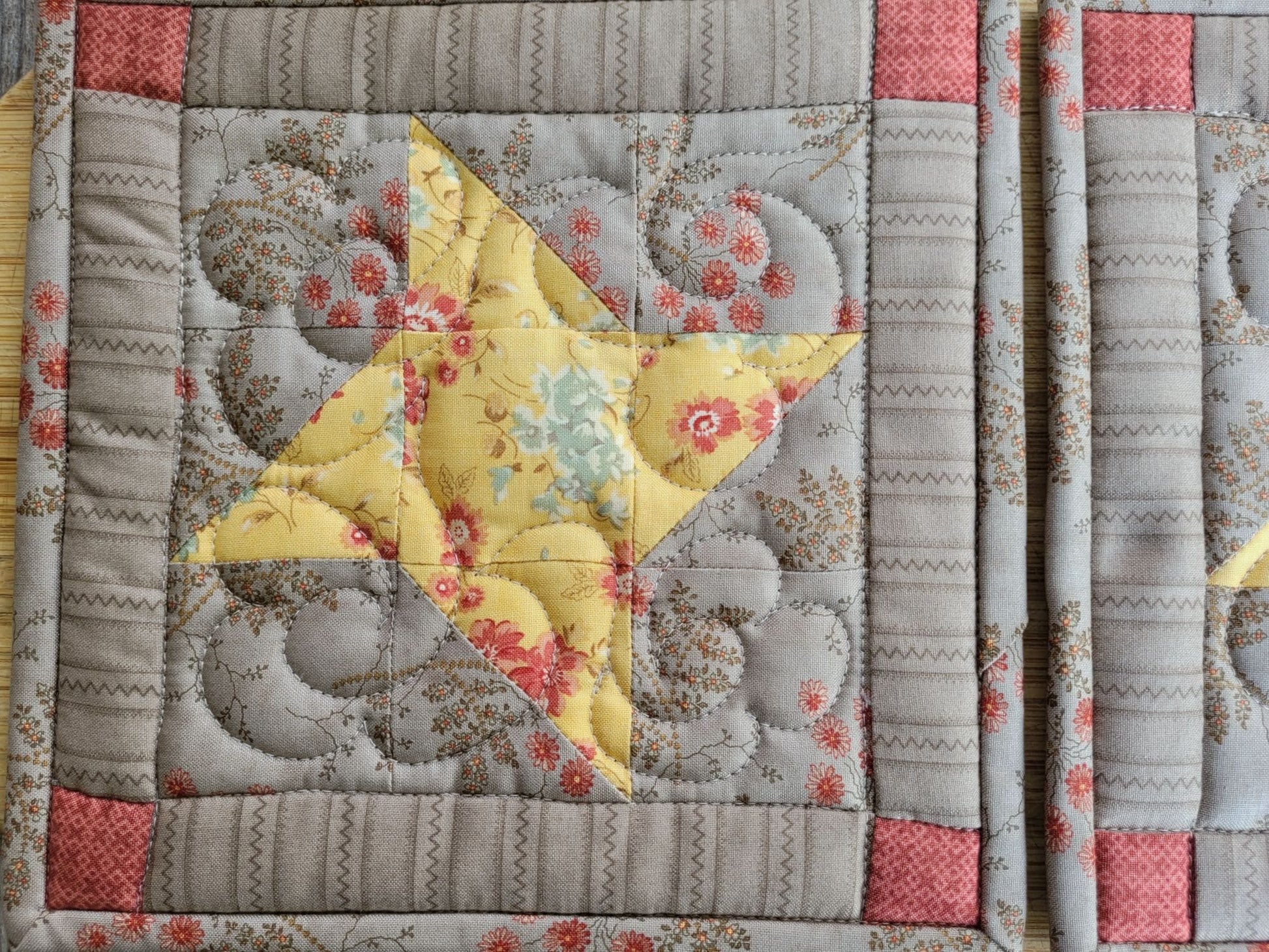 friendship star patchwork hot mat