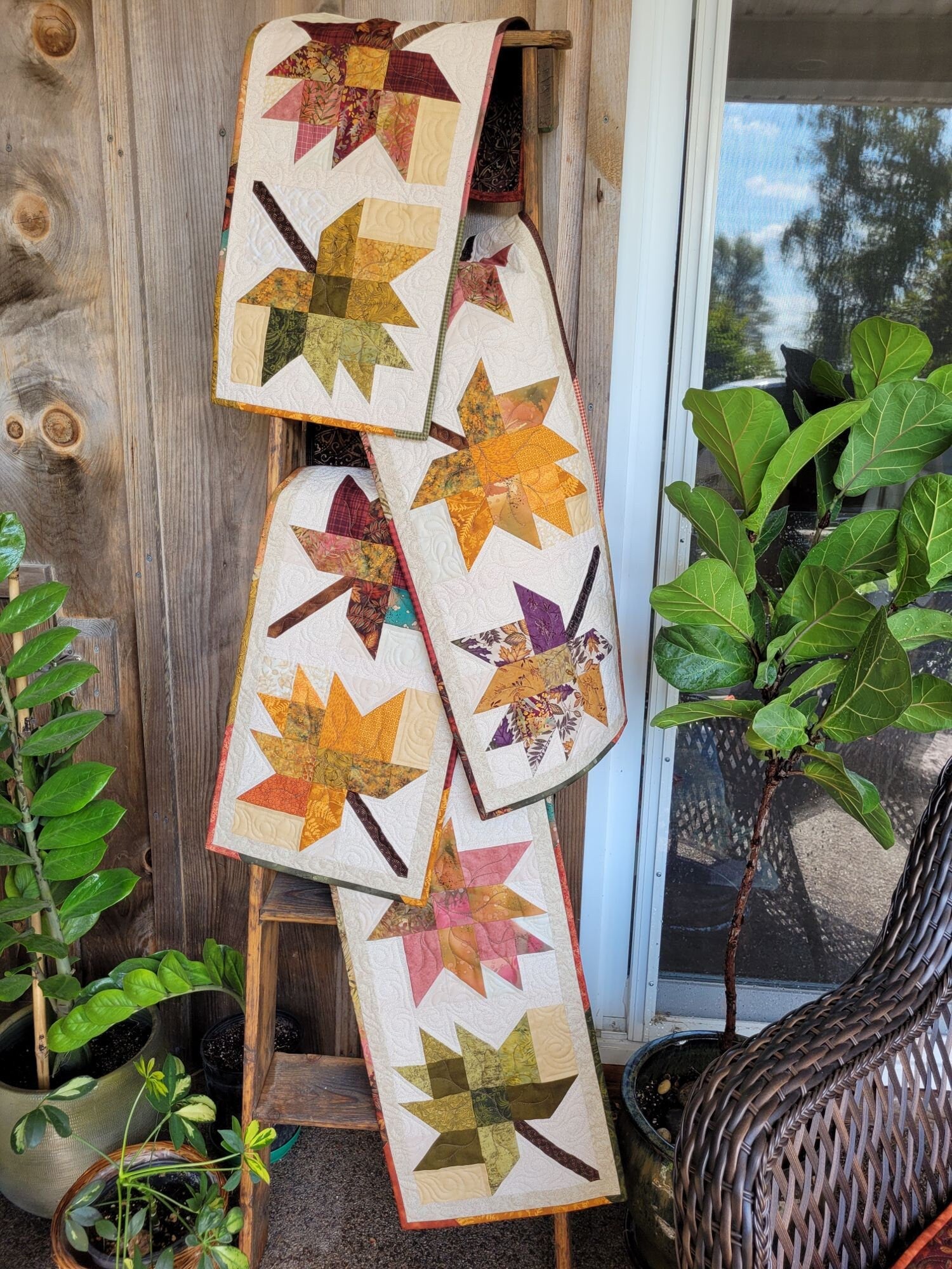 additional autumn table runners sold separately